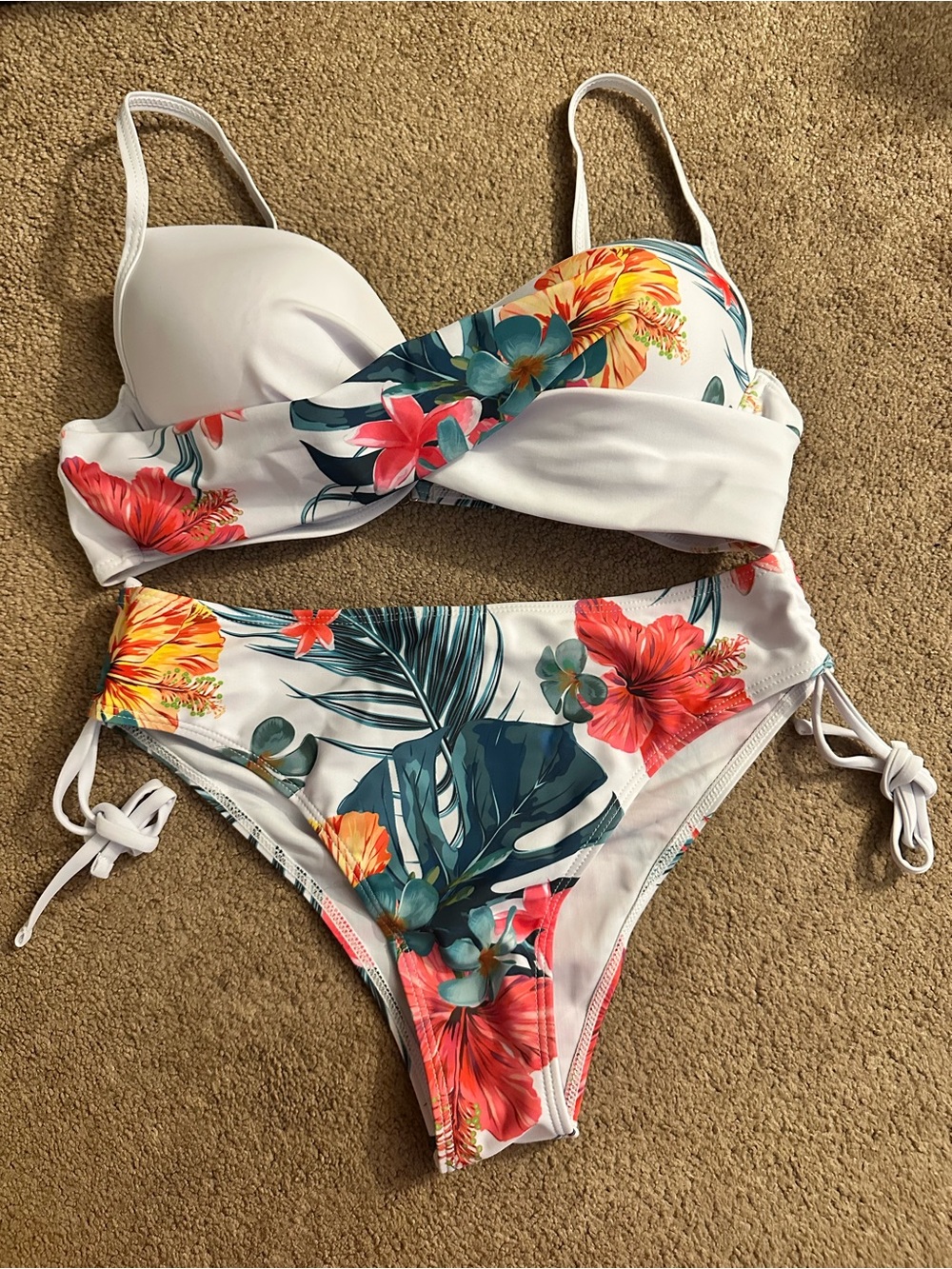 SHEIN White Tropical Floral Twist Bikini Set